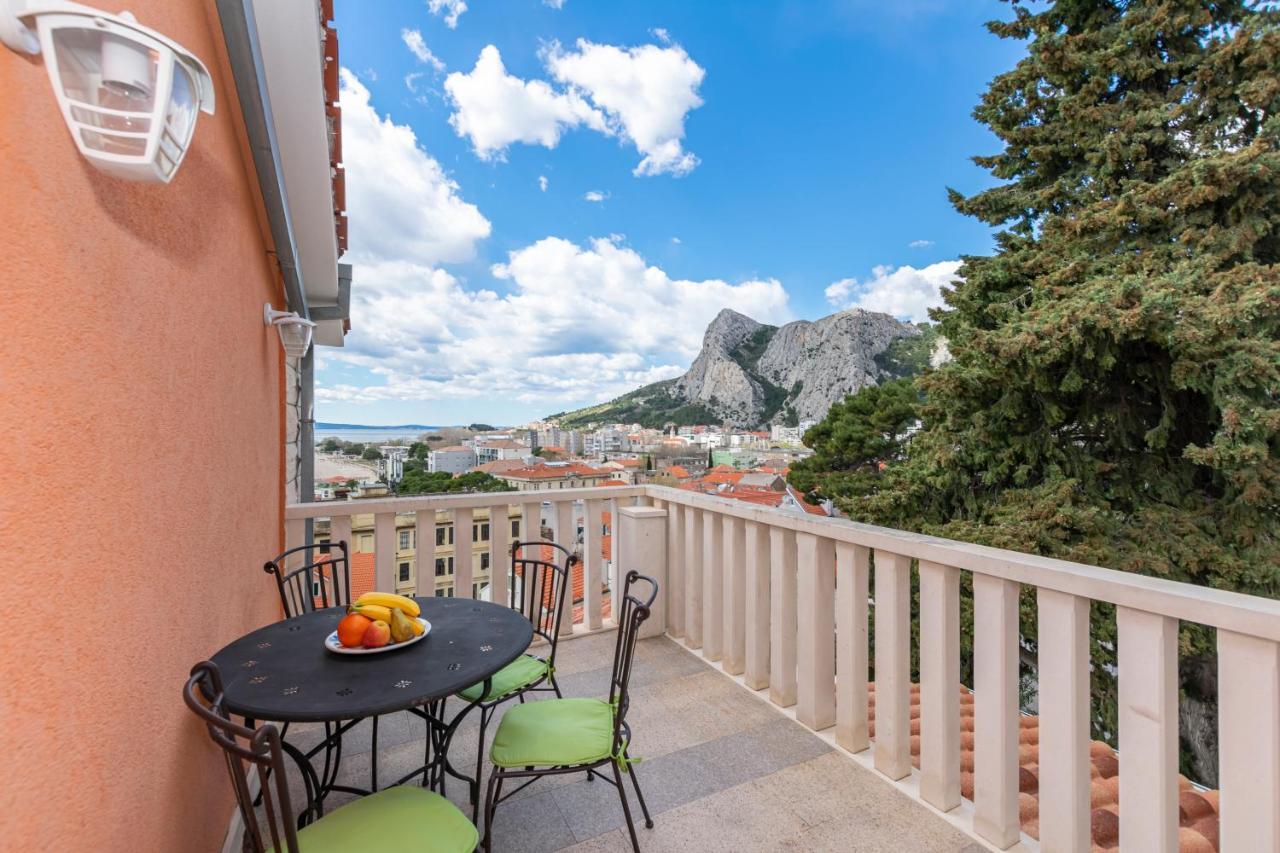 Apartments Villa White House Omiš Exterior foto