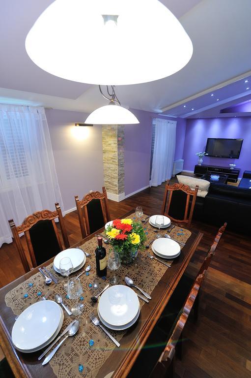 Apartments Villa White House Omiš Quarto foto