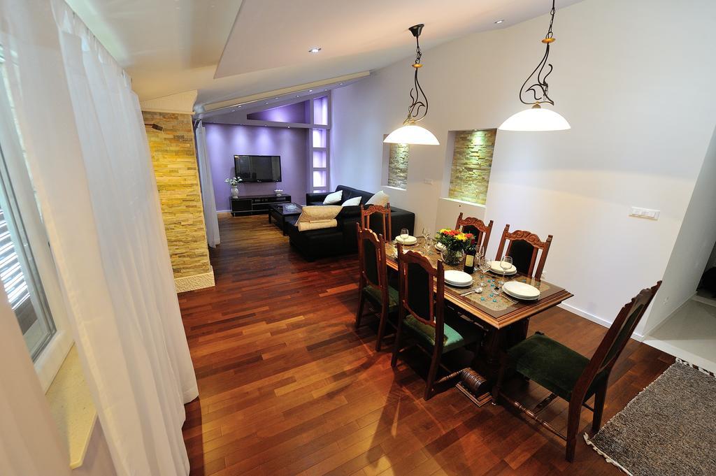Apartments Villa White House Omiš Quarto foto